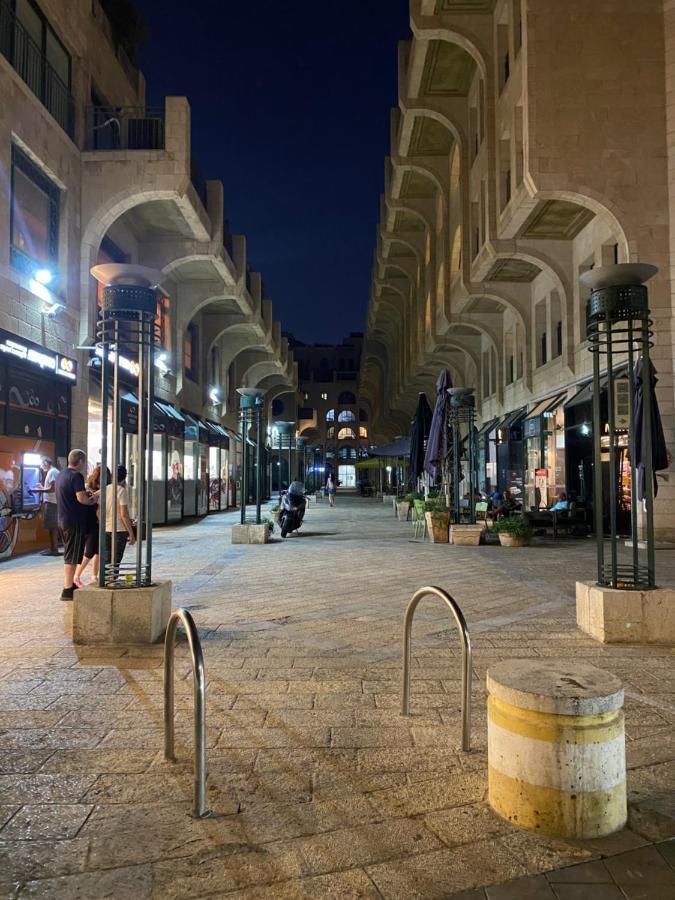 דירת סטודיו באווירת צימר במתחם נגה,דקה הליכה מהים. 特拉维夫 外观 照片